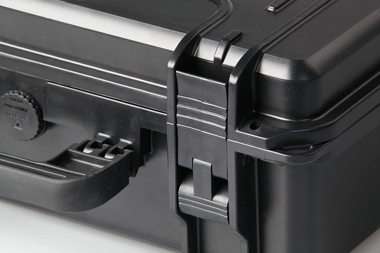 MC-CASES® Wasserdichter- und Staubdichter Koffer mit Zupfschaum im Boden und Noppenschaum im Deckel
